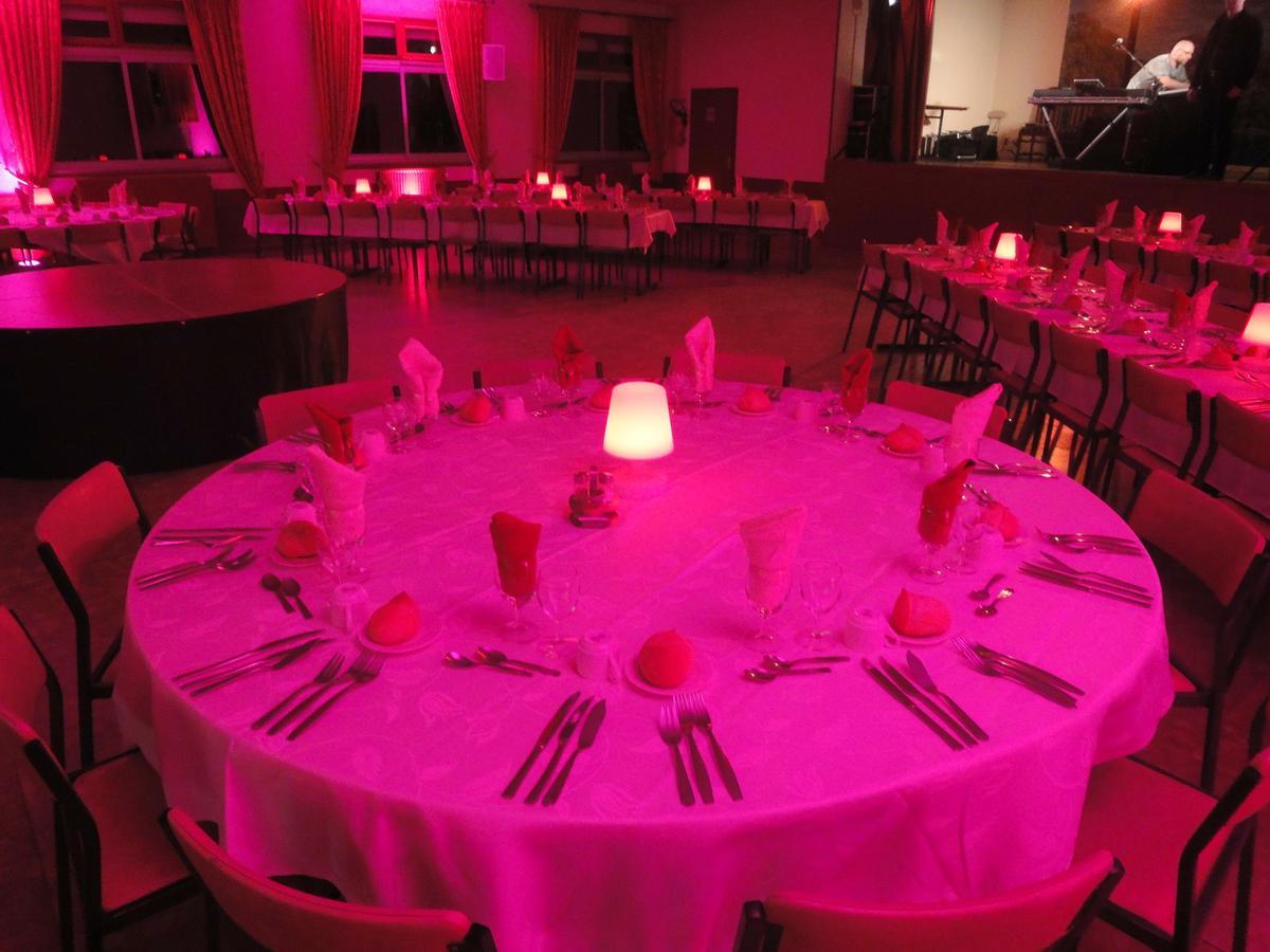 Hotel Restaurant La Grenouillere Vitre  Bagian luar foto
